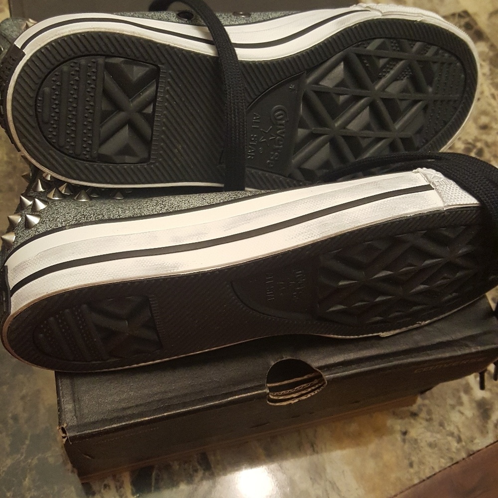 Converse